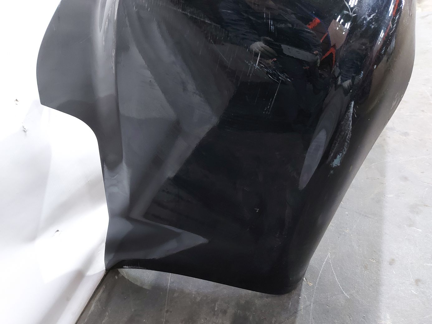 Товары с дефектами Бампер задний (царапины, потертости) Dodge Grand Caravan 2011-2020 68125724AB Dodge Grand Caravan 6