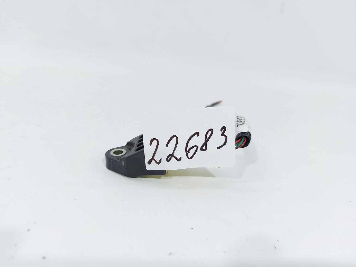 Camry Датчик удару Toyota Camry 2013-2017 8983106060 Toyota Camry 6