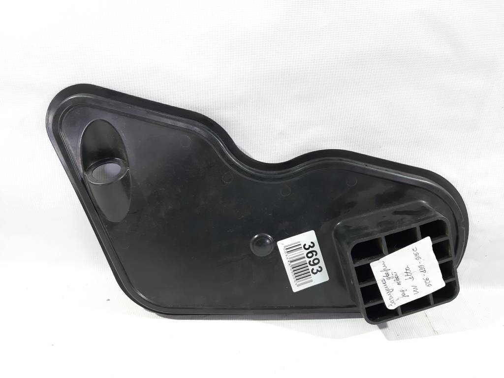 Jetta wagon Заглушка дверей задньої лівої Volkswagen Jetta wagon 2010-2017 5C6839915B Volkswagen Jetta 2