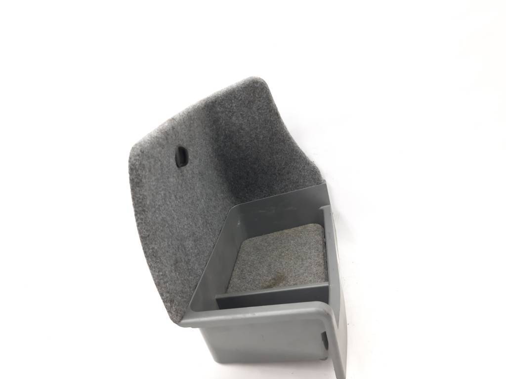 328i xdrive Вставка багажного відділення права BMW 328i xDrive 2006-2011 51477070520 BMW 328i xDrive 2