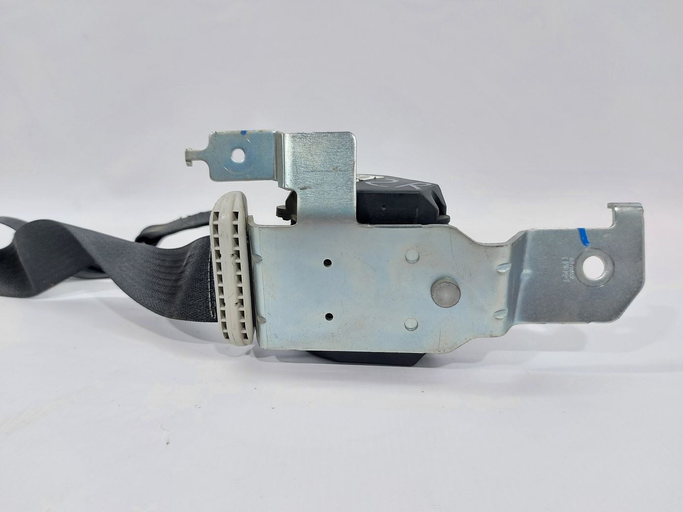 Journey Ремінь безпеки задній правий Dodge Journey 2016-2019 1AN04DX9AE Dodge Journey 3 Journey Ремінь безпеки задній правий Dodge Journey 2016-2019 1AN04DX9AE Dodge Journey 3