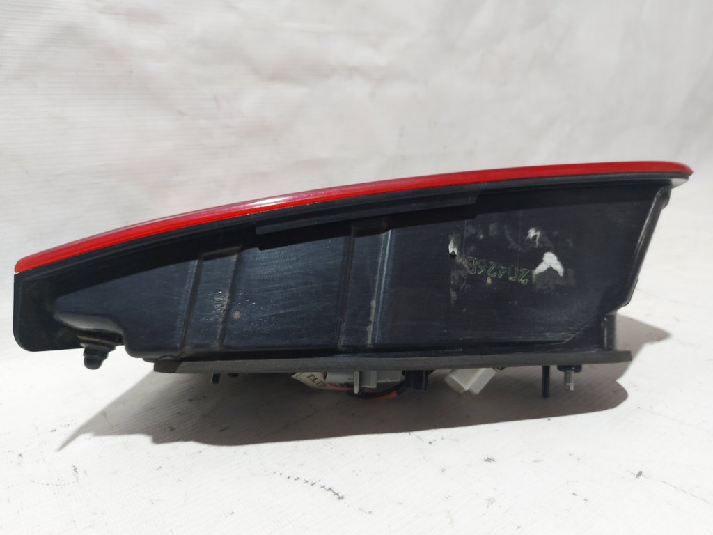 Optima Ліхтар кришки багажника правий Kia Optima 2011-2013 924042T000 Kia Optima 3