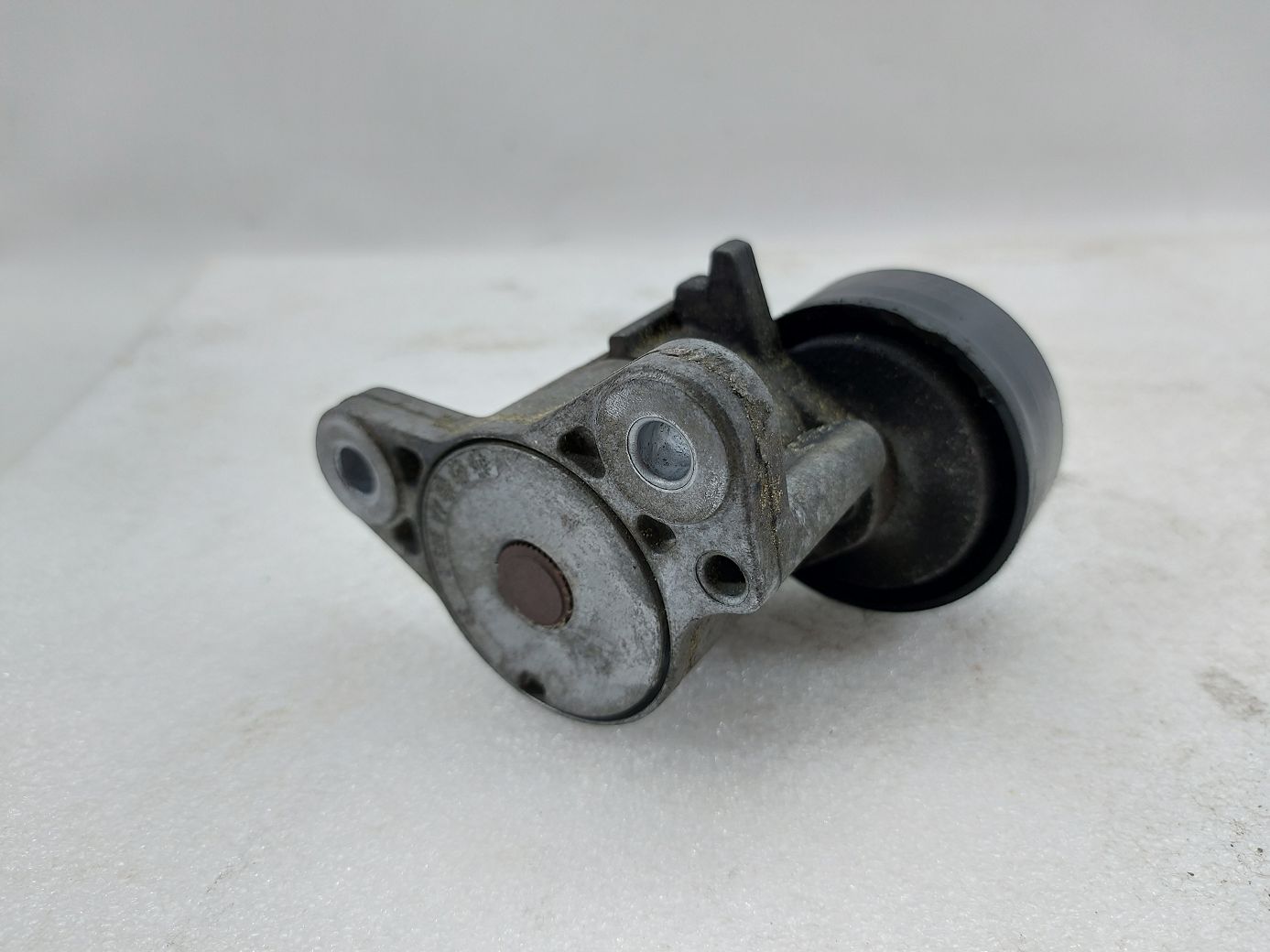 Avenger Ролик натяжной Dodge Avenger 2008-2014 4891595AE Dodge Avenger 2