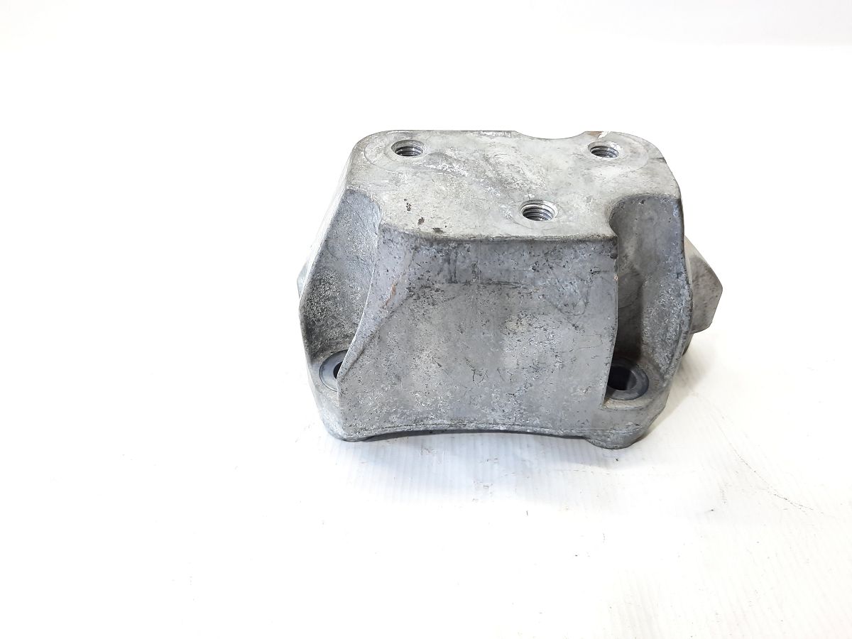 Dart. Кронштейн подушки АКПП Dodge Dart 2013-2019 68164773AA Dodge Dart