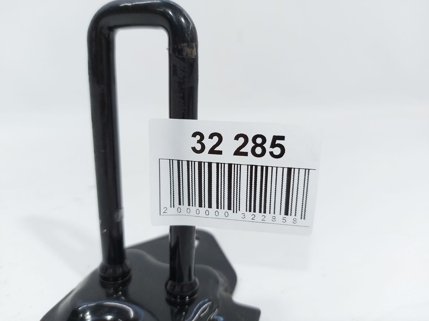 Fiesta sedan Защелка заднего ряда сидений Ford Fiesta sedan 2011-2019 CE8Z5462452B Ford Fiesta sedan 7