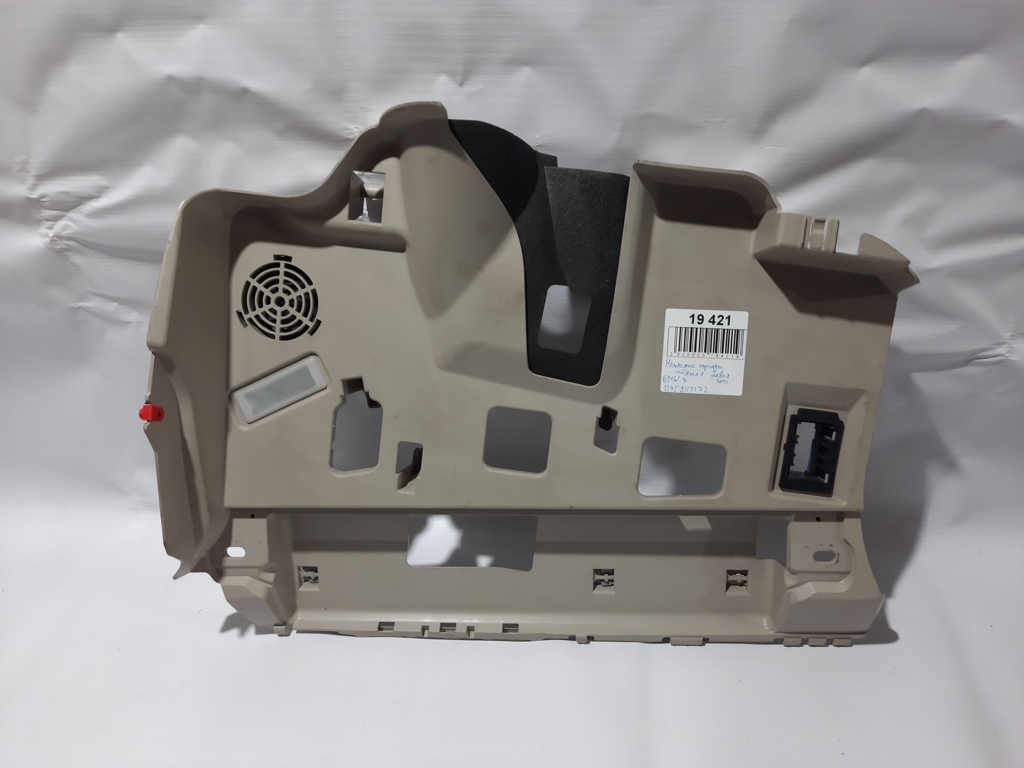 7 series. Накладка торпеди нижня ліва BMW 7 2012 51459112172 BMW 7