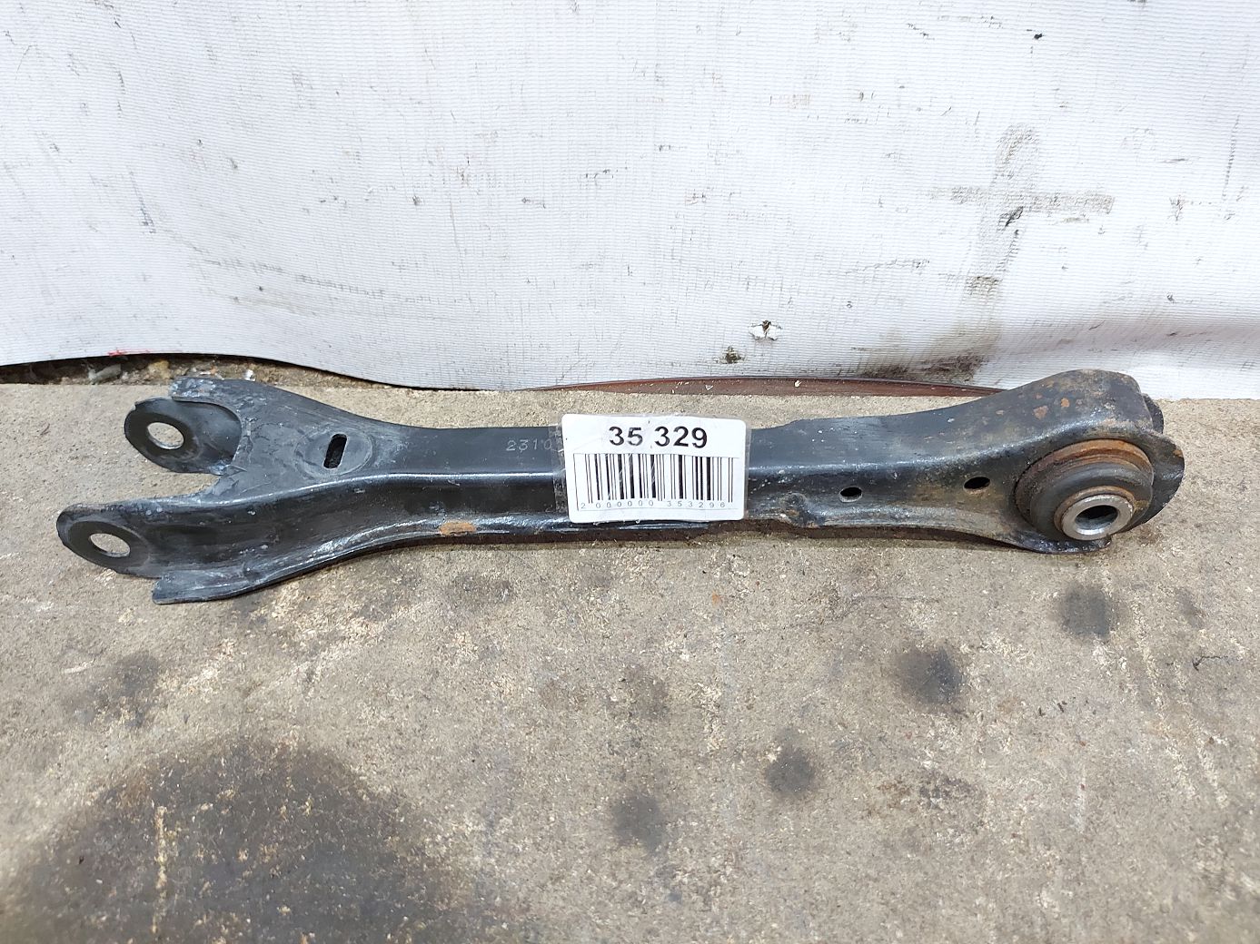 Ats Важіль центральний лівий/правий поперечний Cadillac ATS 2013-2019 23105024 Cadillac ATS 7