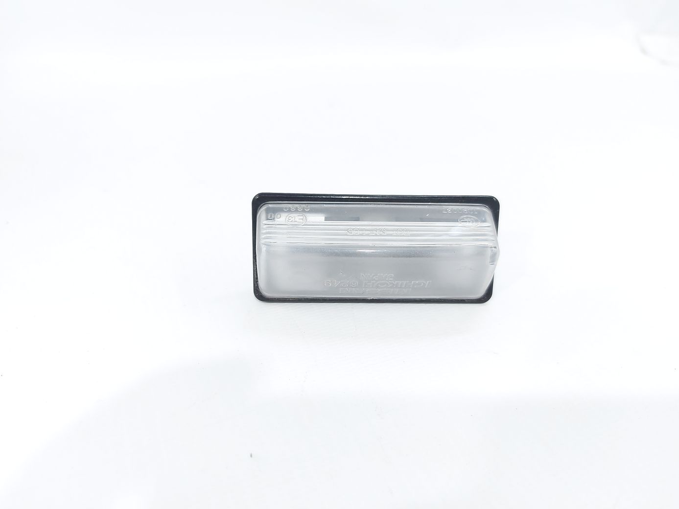 Altima Ліхтар підсвічування номера Nissan Altima 2013-2017 265109Y00A Nissan Altima 11