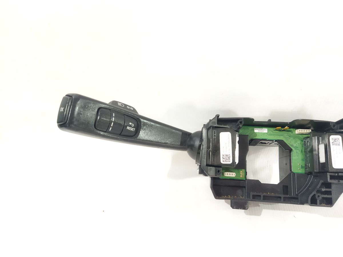 S60 Підрульовий перемикач (гітара) Volvo S60 2011-2018 31456045 Volvo S60 2 S60 Підрульовий перемикач (гітара) Volvo S60 2011-2018 31456045 Volvo S60 2