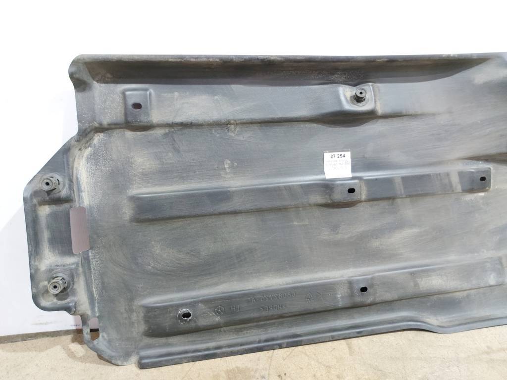 Dart Захист днища центральний лівий Dodge Dart 2013-2019 68082725AE Dodge Dart 9