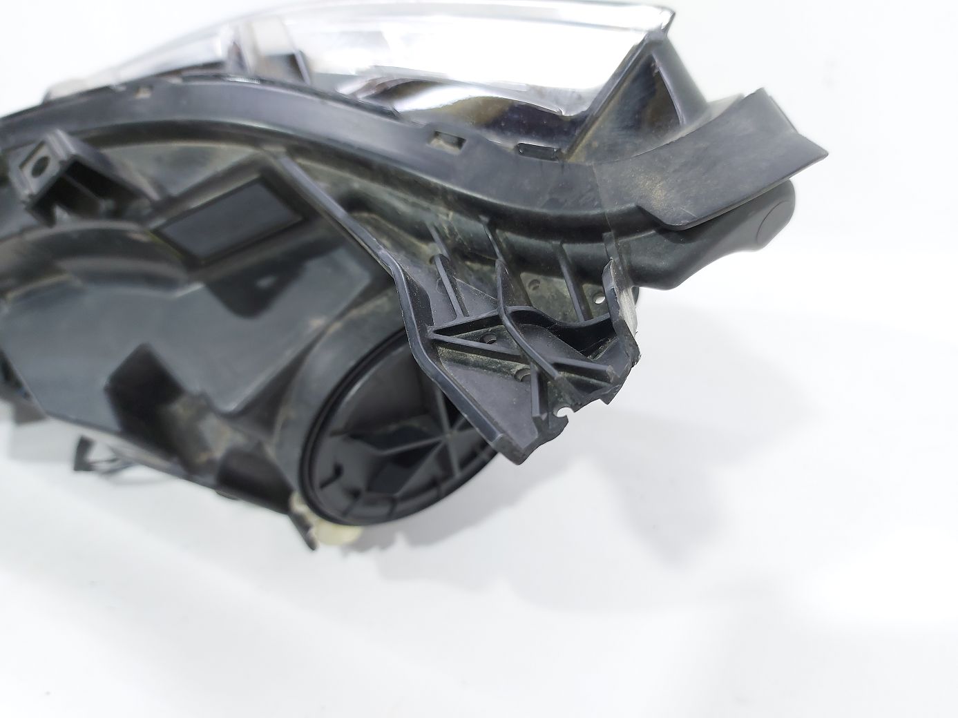 Malibu Фара передня права Chevrolet Malibu 2016-2018 84653388 Chevrolet Malibu 8