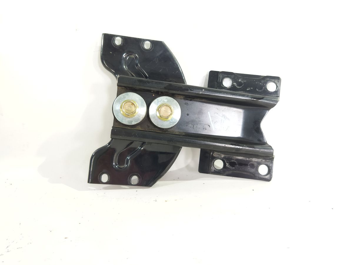 Scout bobber. Крепление бензобака INDIAN SCOUT BOBBER 2018 1026917658 INDIAN SCOUT BOBBER