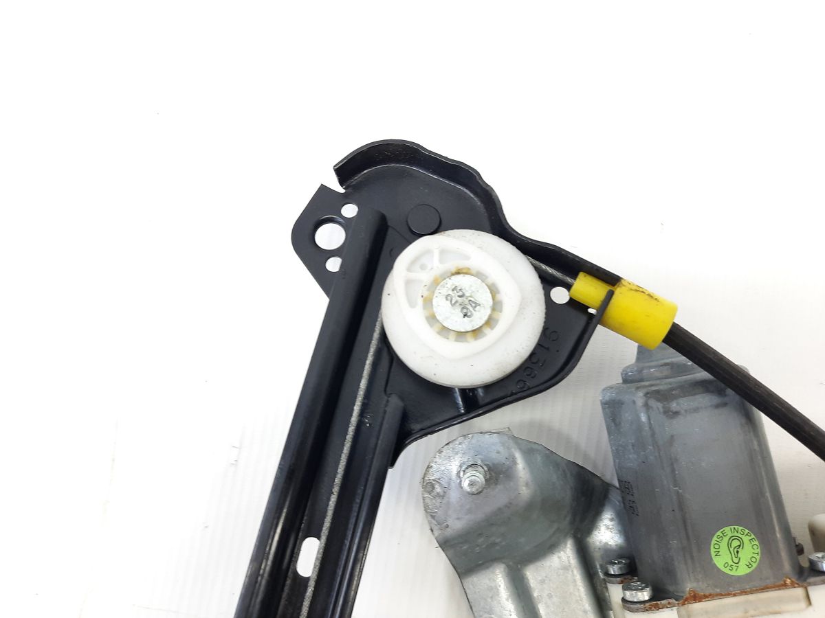 Mustang Стеклоподъёмник двери передней левой Ford Mustang 2010-2014 AR3Z6323209A Ford Mustang 15