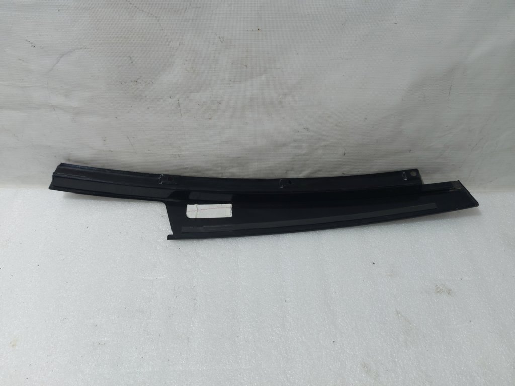 Dart Накладка (молдинг) двери передней правой наружный Dodge Dart 2013-2019 68082730AE Dodge Dart 6