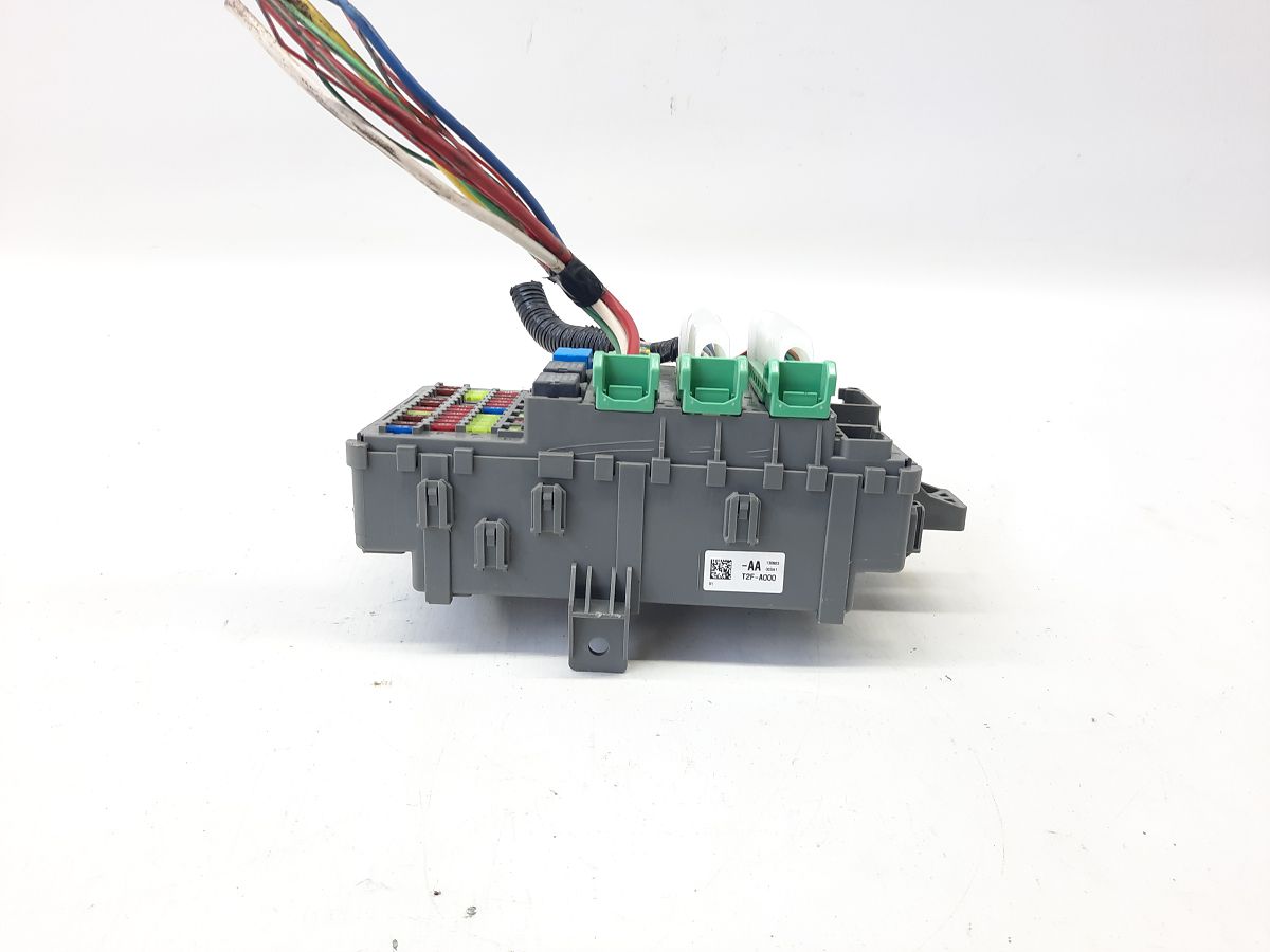 Accord Блок предохранителей салона Honda Accord Sedan 2013-2017 38200T2AA01 Honda Accord Sedan 2