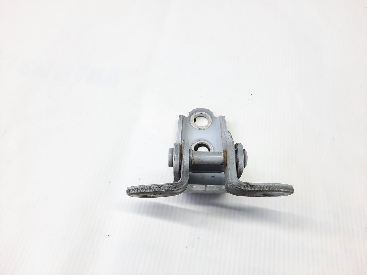 Insight Петля двері передньої правої верхня Honda Insight 2010-2014 67410SNAH11ZZ Honda Insight 5