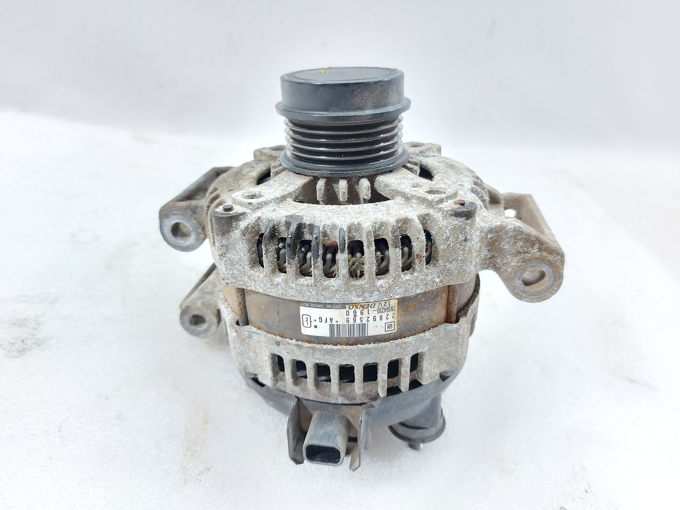 Malibu Генератор Chevrolet Malibu 2013-2015 13592811 Chevrolet Malibu 4