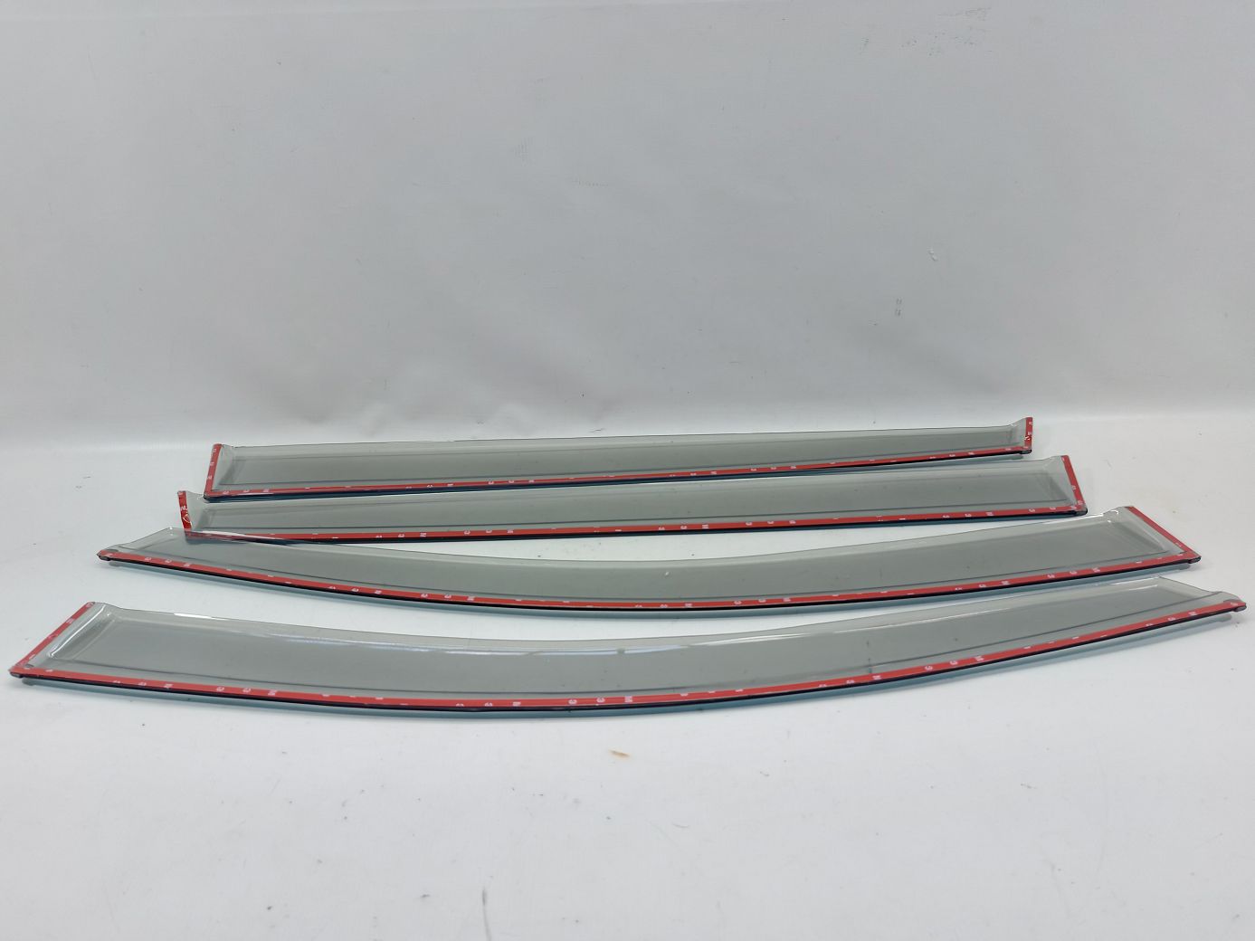 Вітровики бокового скла Дефлектори вікон (дефект) Volkswagen dflc00007 Volkswagen ID.6X 4