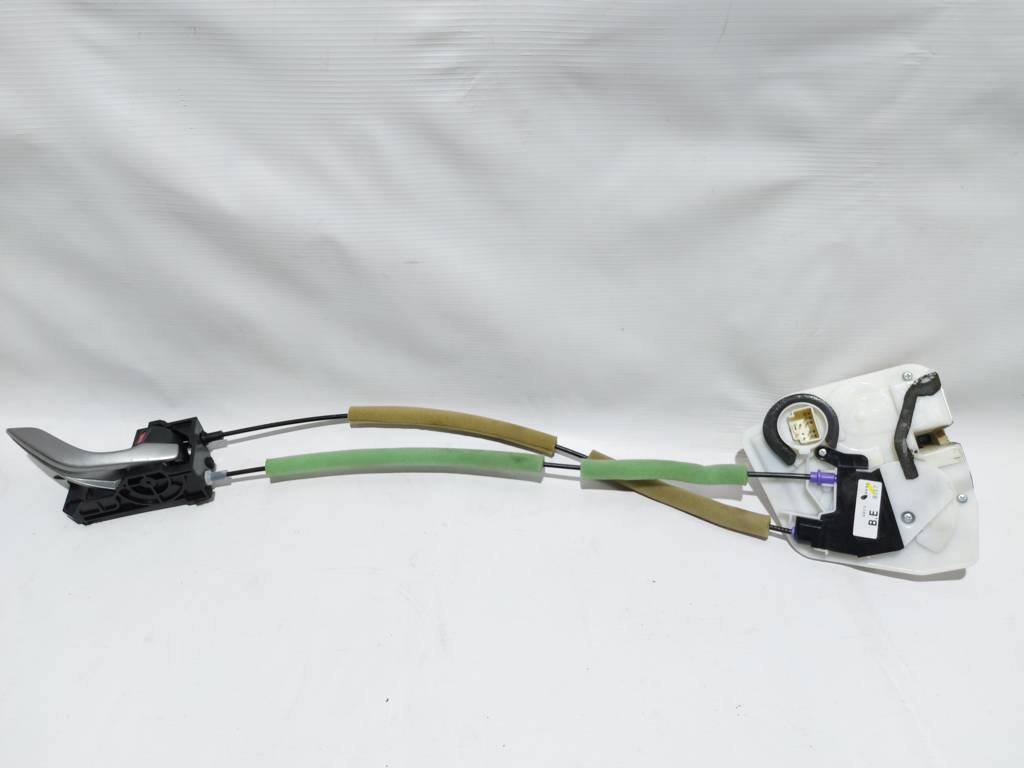 3 Замок двери передней правой Mazda 3 2014-2018 BHN9-58-310A Mazda 3 6