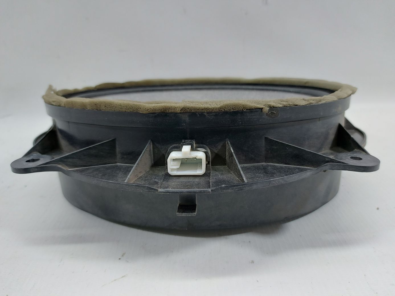 Focus Динамик двери задней правой Ford Focus 2012-2014 CV6Z18808F Ford Focus 2