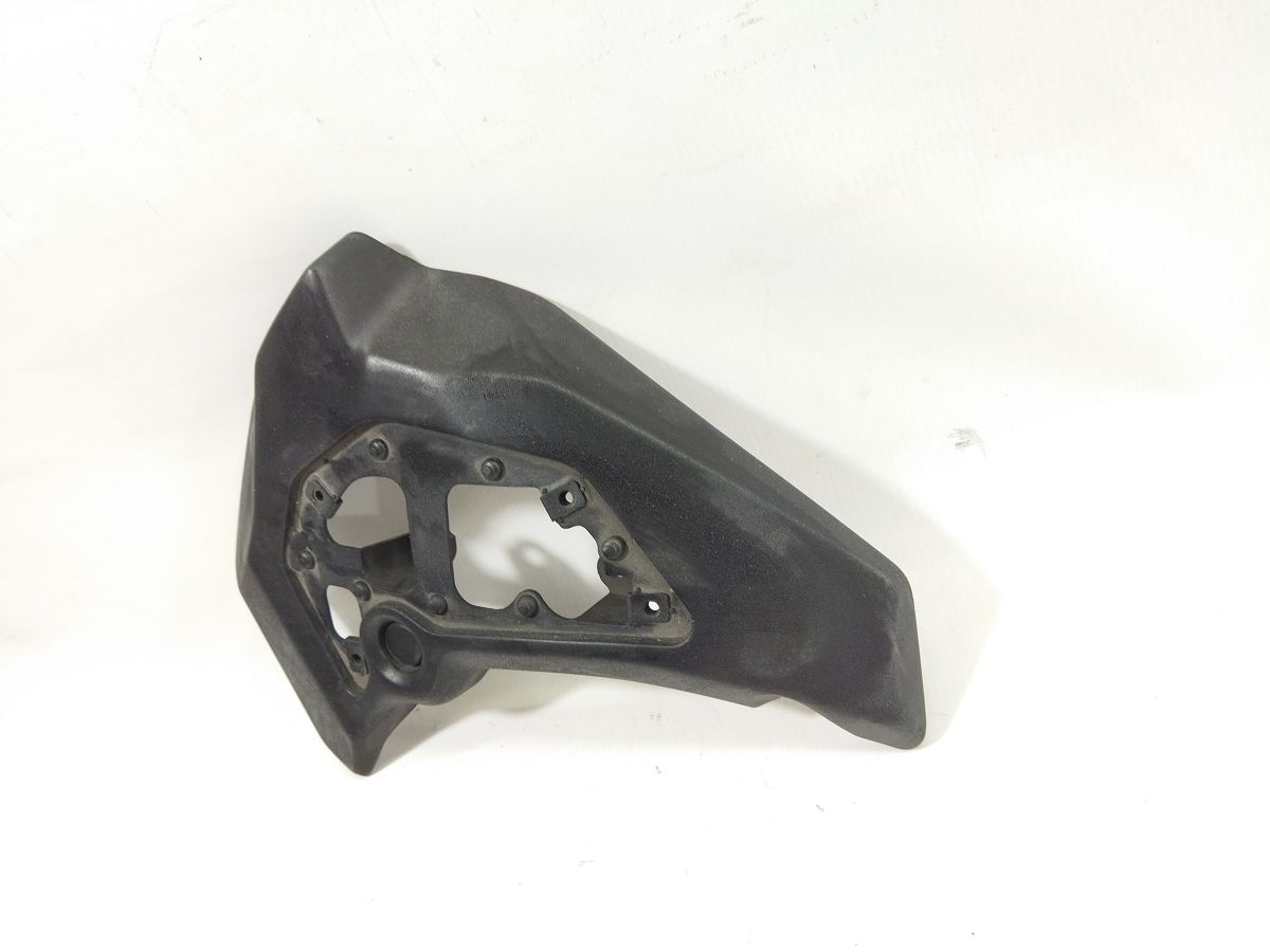 En-650d Накладка рамы задняя правая Kawasaki EN-650 D 2017 140930116 Kawasaki EN-650 D 3