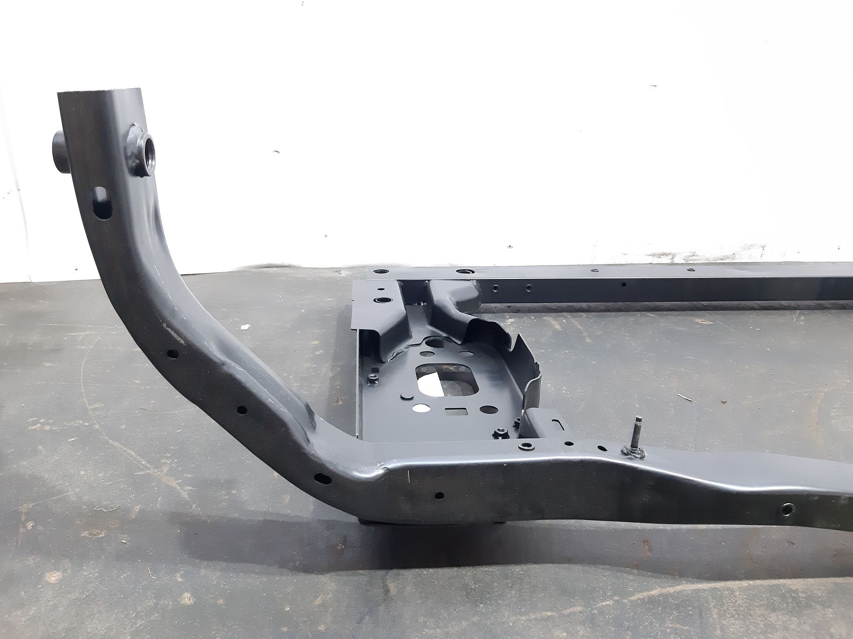 Передняя панель (телевизор) Jeep Cherokee `14-18 Jeep Cherokee 12