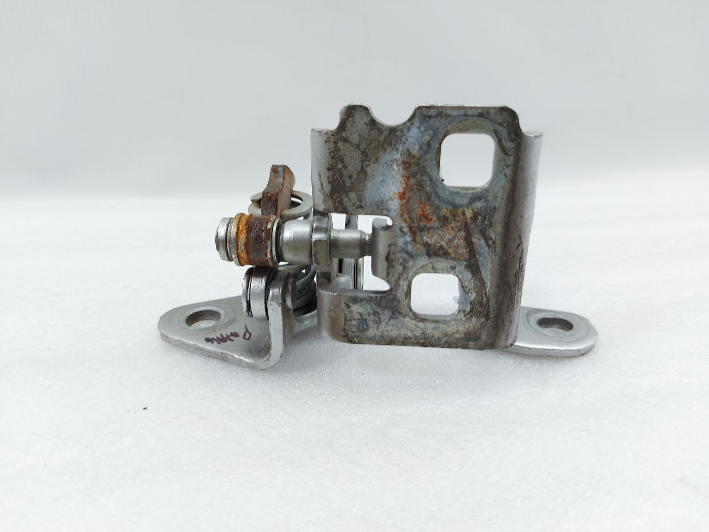 Patriot Петля двері задньої правої нижня Jeep Patriot 2007-2017 5115712AK Jeep Patriot 2