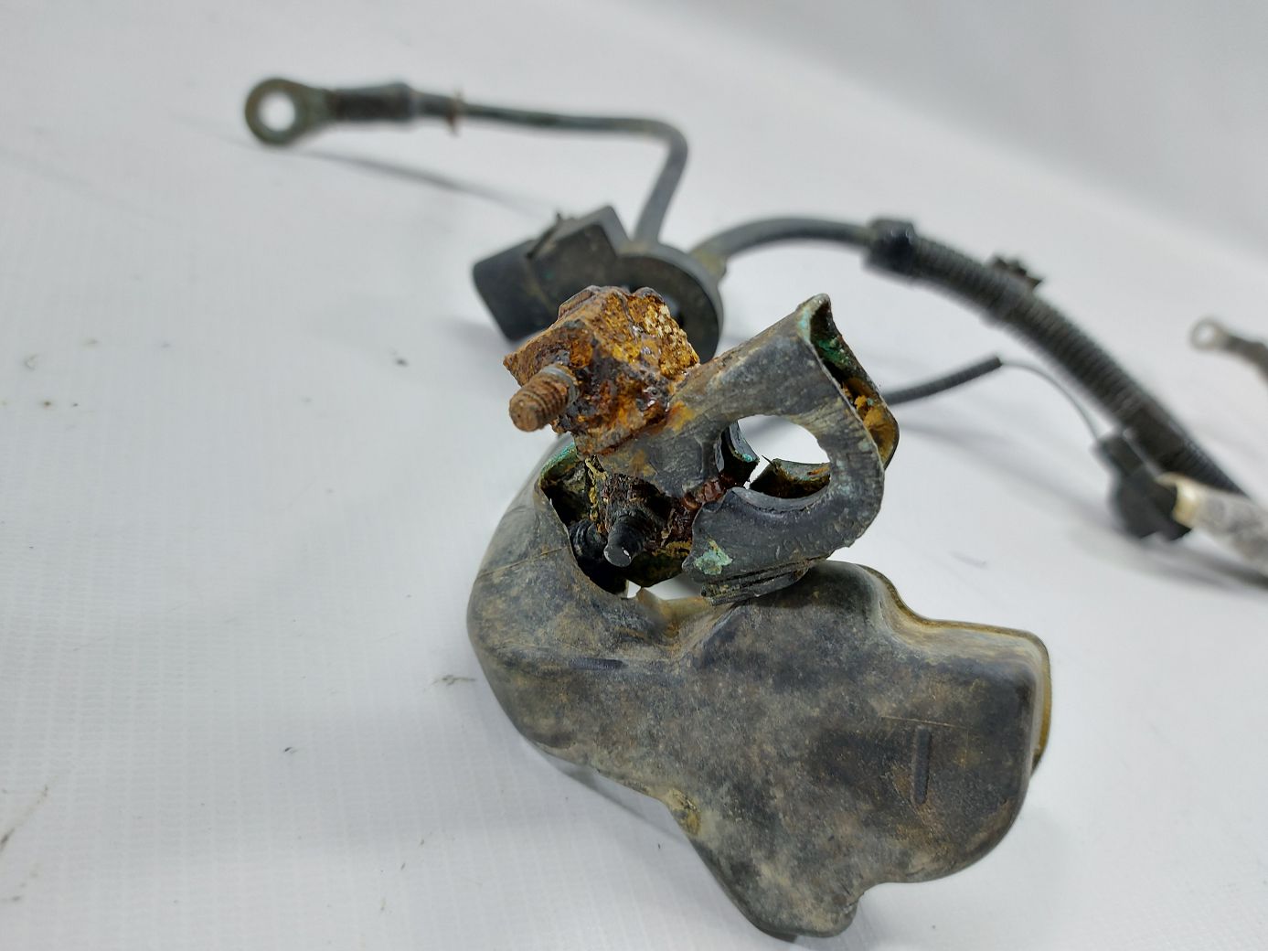 Equinox Клемма минусовая Chevrolet Equinox 2011-2015 20955244 Chevrolet Equinox 4