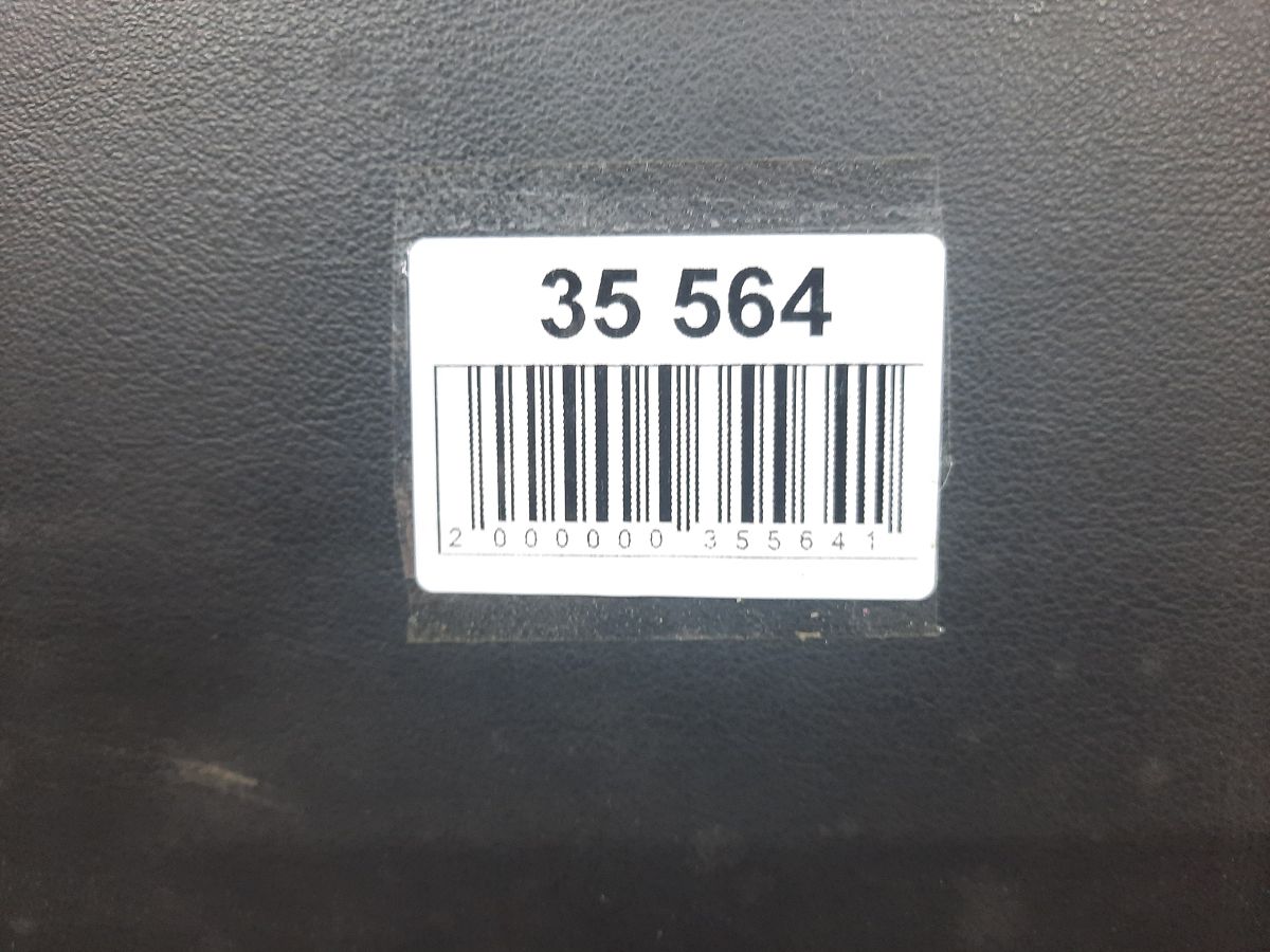 Trax Нижня частина заднього ряду сидінь ліва Chevrolet Trax 2017-2021 42527300 Chevrolet Trax 5