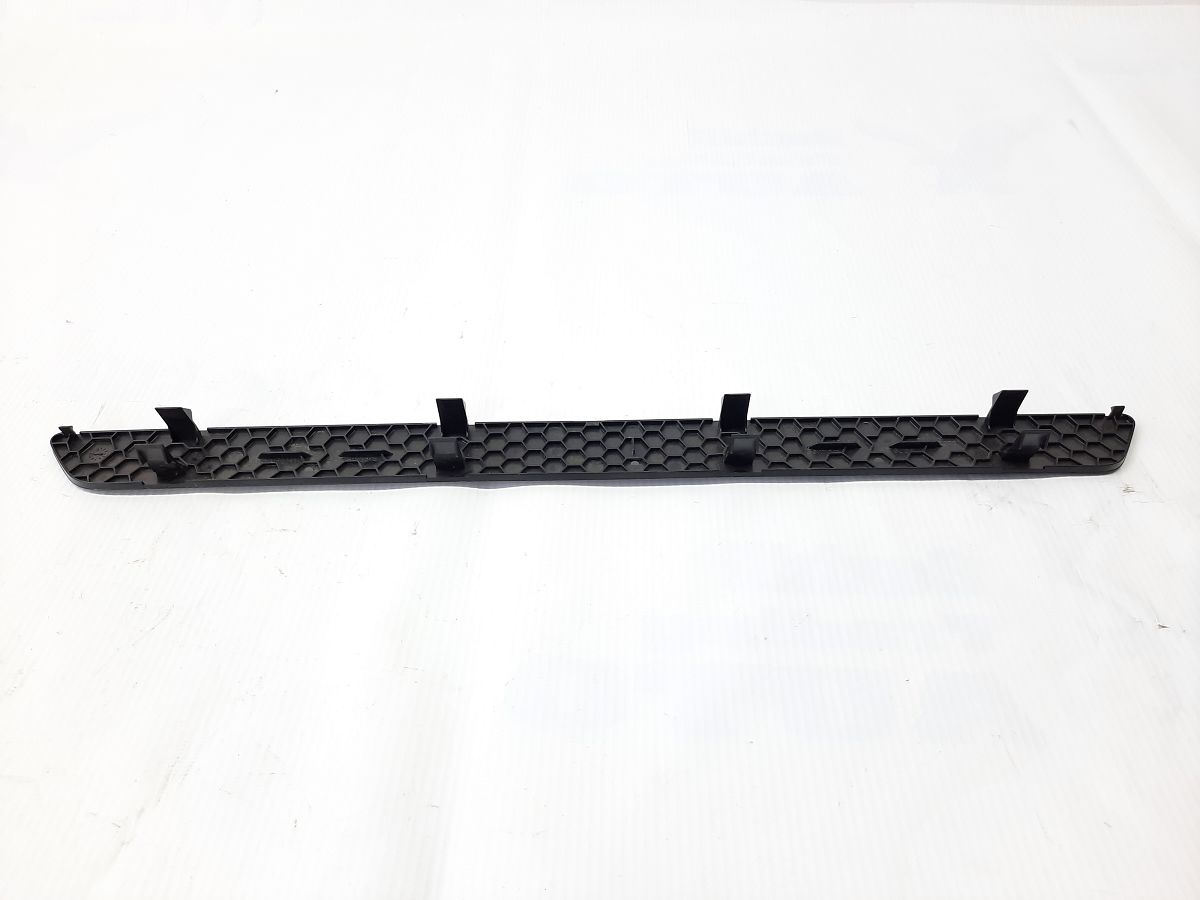 7 series Накладка порога переднього лівого BMW 7 2012 51479123813 BMW 7 4