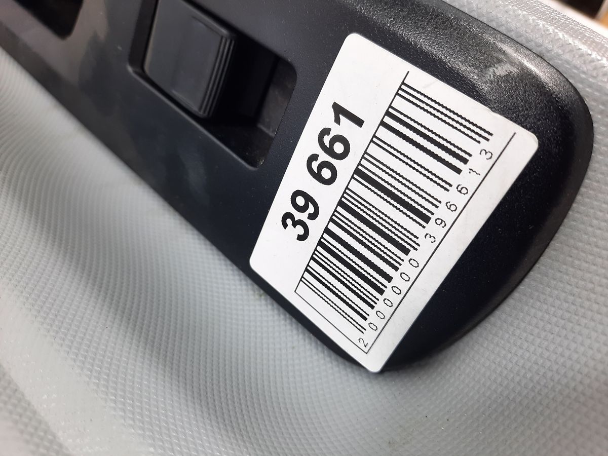 Prius Карта двери задней правой Toyota Prius 2012-2014 6763052M30B0 Toyota Prius 7