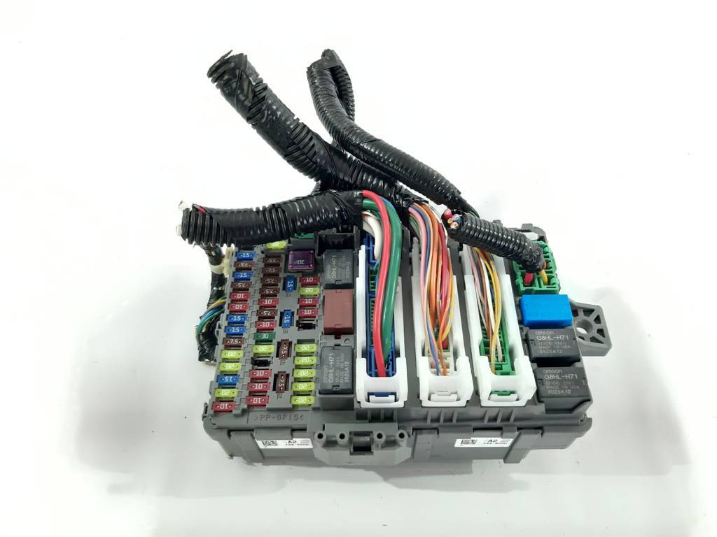 Rdx. Блок запобіжників салону Acura RDX 2016-2018 38200TX4A21 Acura RDX