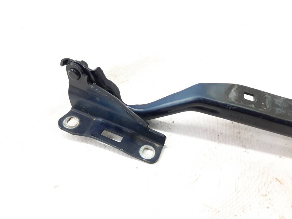 Dart Петля капота права Dodge Dart 2013-2019 68082130AA Dodge Dart 18