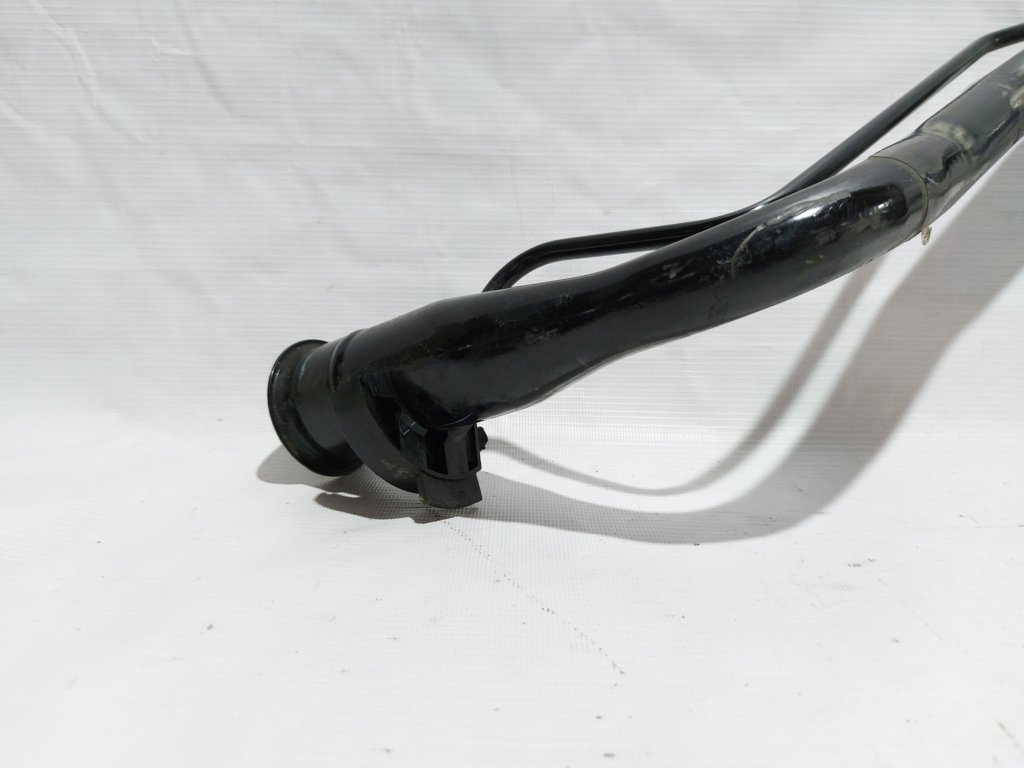 6 Заливная горловина Mazda 6 2013-2017 GJR942210H Mazda 6 14