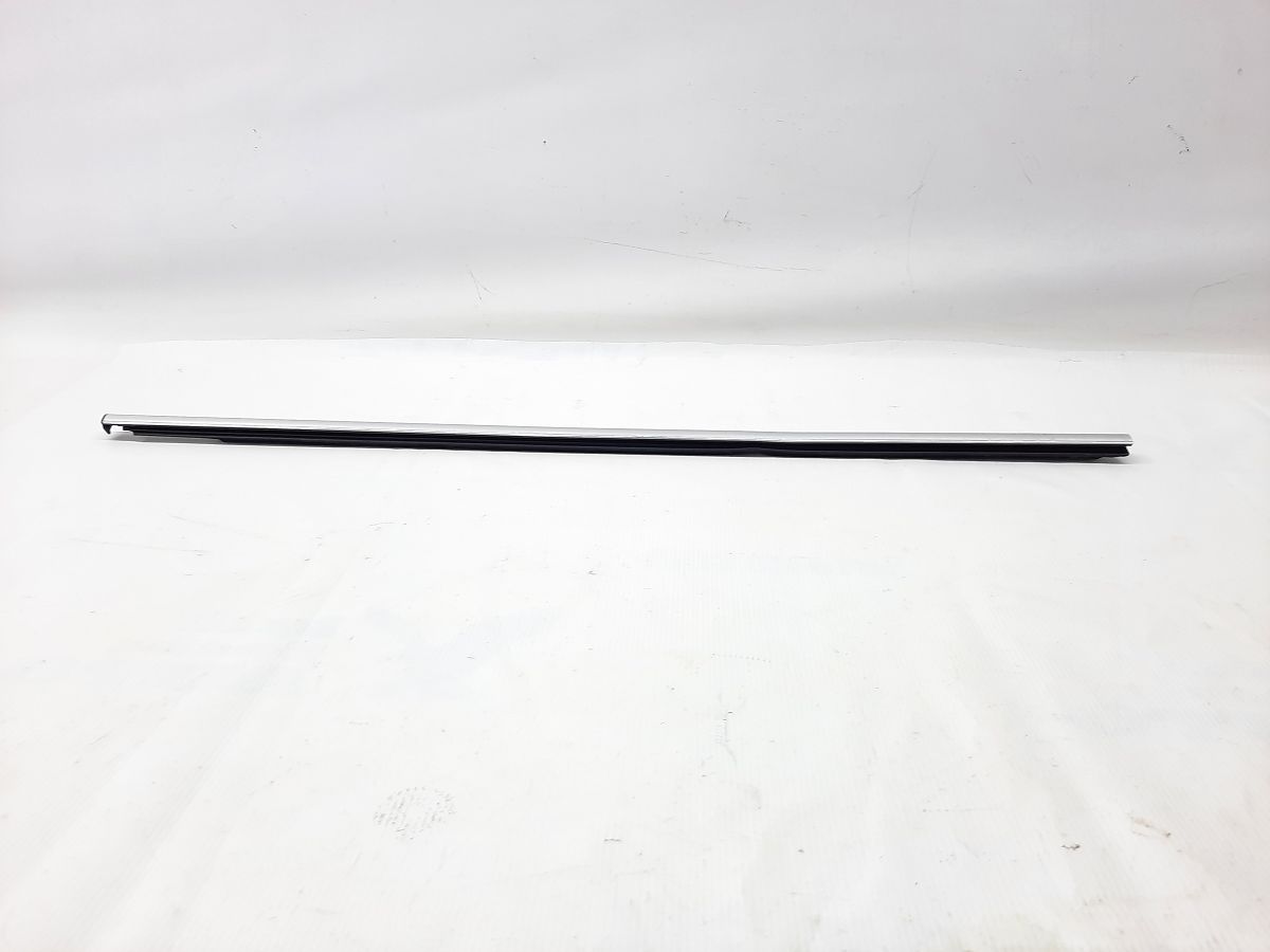 Cruze. Ущільнювальна гумка скла двері передньої правої зовнішня Chevrolet Cruze 2011-2016 95242710 Chevrolet Cruze Cruze. Ущільнювальна гумка скла двері передньої правої зовнішня Chevrolet Cruze 2011-2016 95242710 Chevrolet Cruze