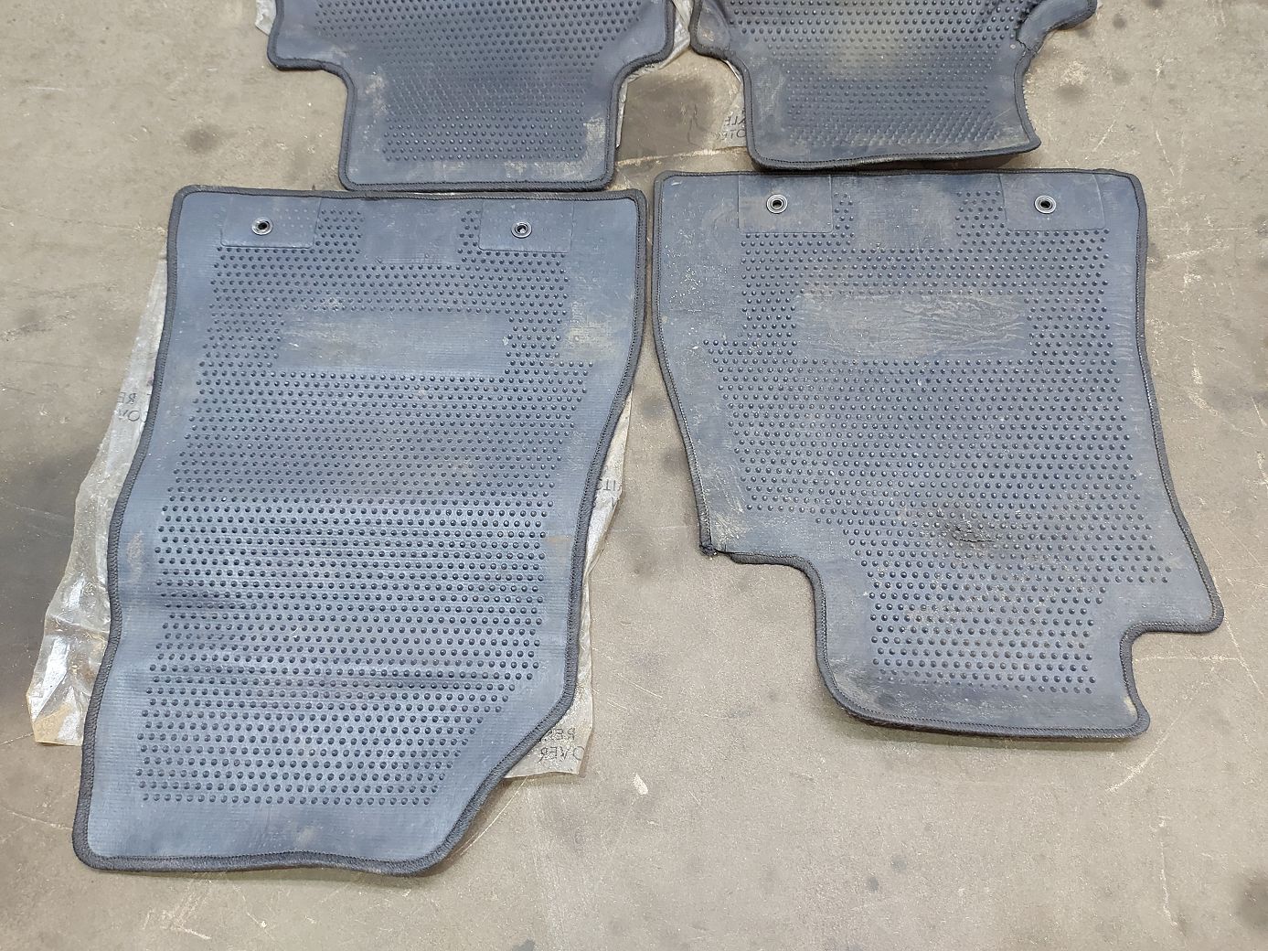 Sentra Коврики салона (к-кт) Nissan Sentra 2014-2021 999E2L2001 Nissan Sentra 2