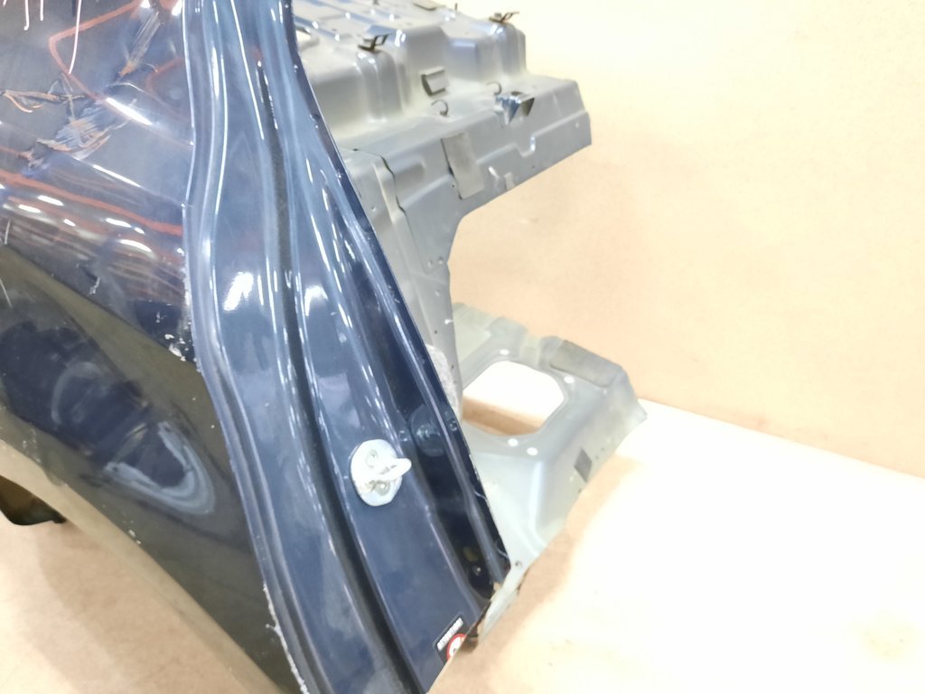 Cadenza Чверть ззаду права Kia CADENZA 2014-2016 702003RA51 Kia CADENZA 3