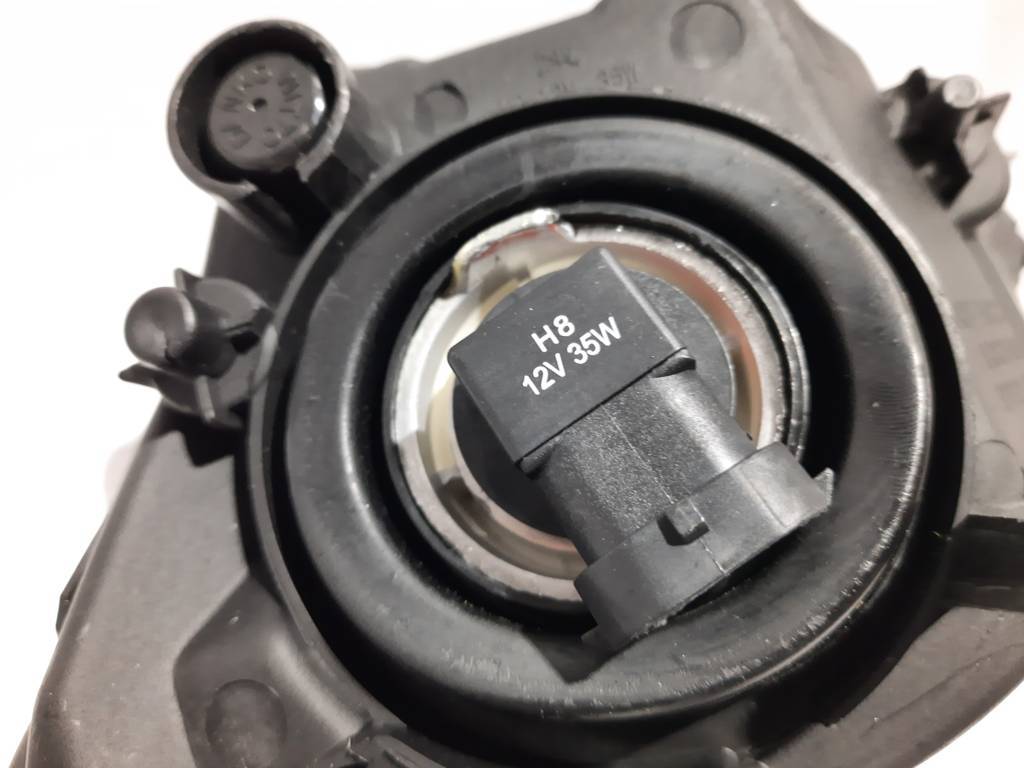 Фари головного світла Фара протитуманна ліва Hyundai Sonata 2014-2017 92201C1100 Hyundai Sonata 8