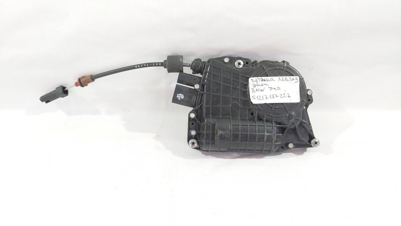 740. Затягування задніх лівих дверей BMW 740 2011-2015 51217187227 BMW 740