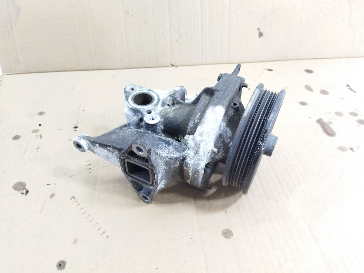 Regal Помпа системи охолодження Buick Regal 2014-2017 25201450 Buick Regal 3