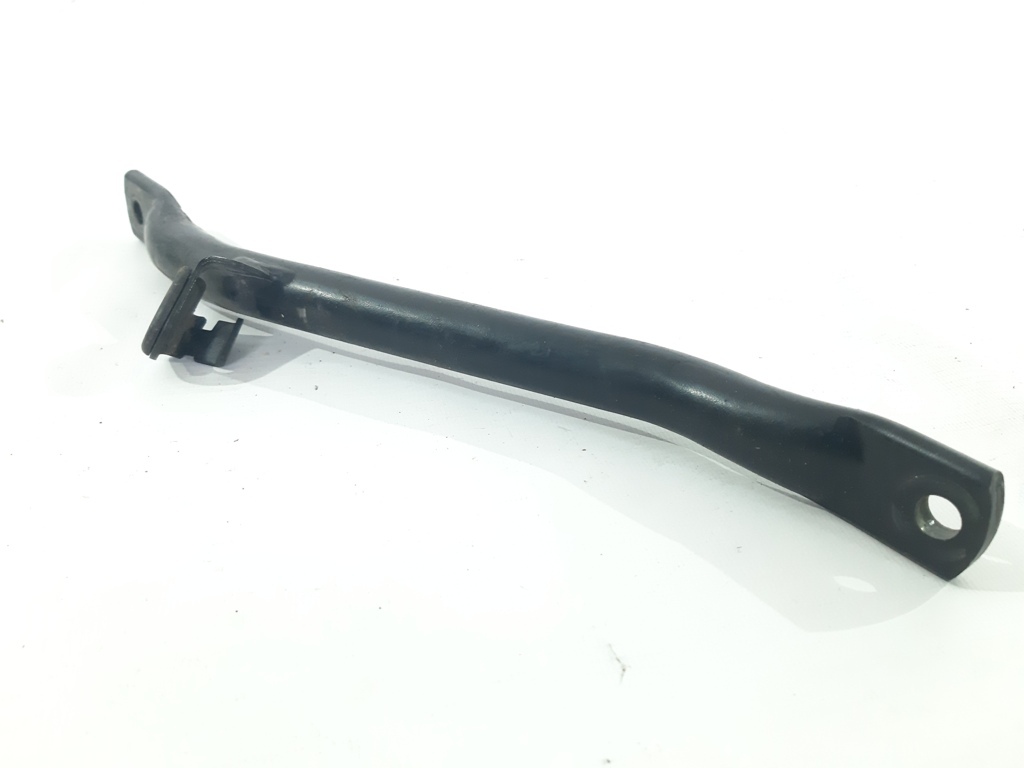 R 1200 r Шток правый BMW R1200 R 2011-2014 46517706042 BMW R1200 R 3