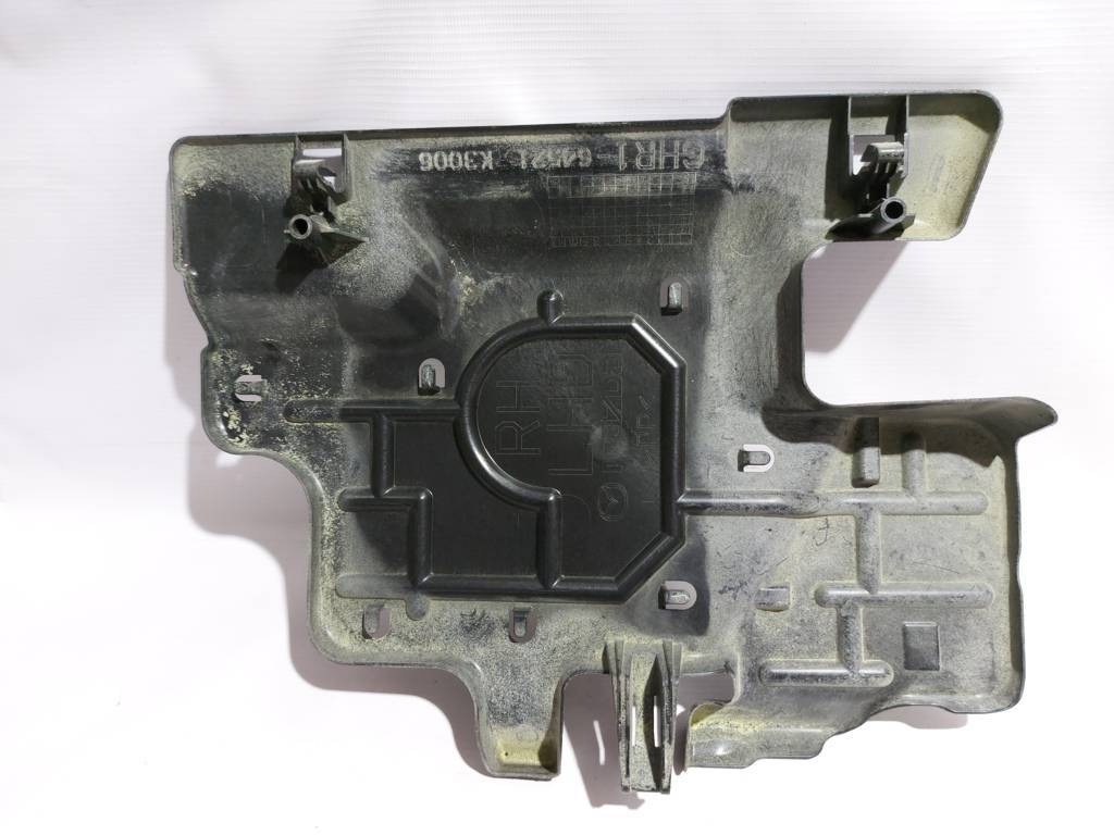 6 Накладка торпеди права нижня Mazda 6 2014-2015 GHP964260D02 Mazda 6 2