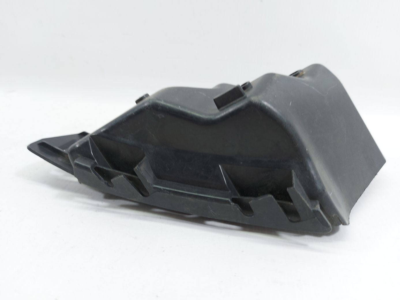 Focus sedan Кріплення заднього бампера ліве Ford Focus sedan 2011-2015 BM51F17AAG Ford Focus sedan 4