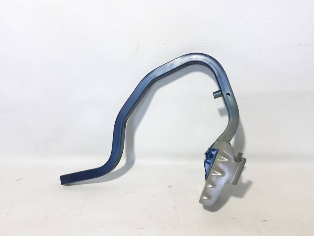 Sentra Петля кришки багажника права/ліва Nissan Sentra 2013-2019 H44003SGMA Nissan Sentra 13