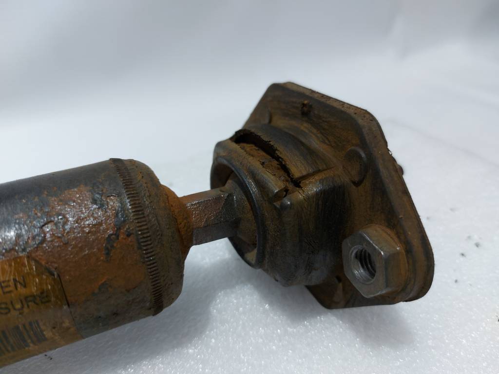 328i xdrive Амортизатор задний левый/правый BMW 328i xDrive 2010-2013 33526796469 BMW 328i xDrive 8