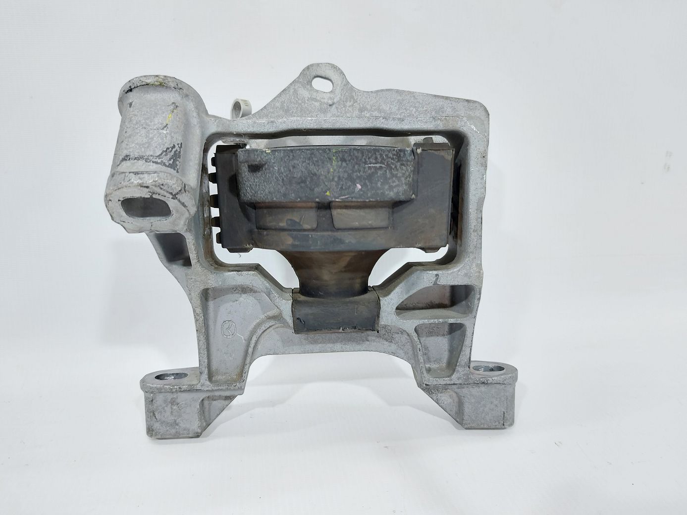 3 Подушка двигуна Mazda 3 2014-2018 GHR939060A Mazda 3 2 3 Подушка двигуна Mazda 3 2014-2018 GHR939060A Mazda 3 2