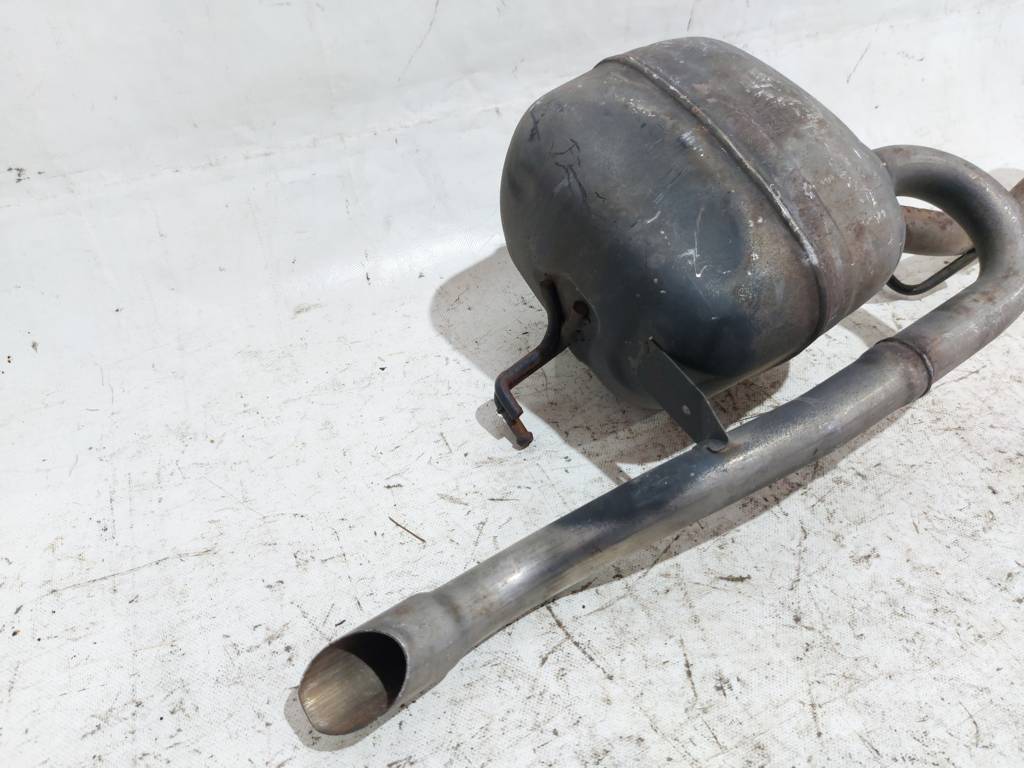 Prius c Глушник вихлопної труби Toyota Prius C 2012-2013 1743021870 Toyota Prius C 5