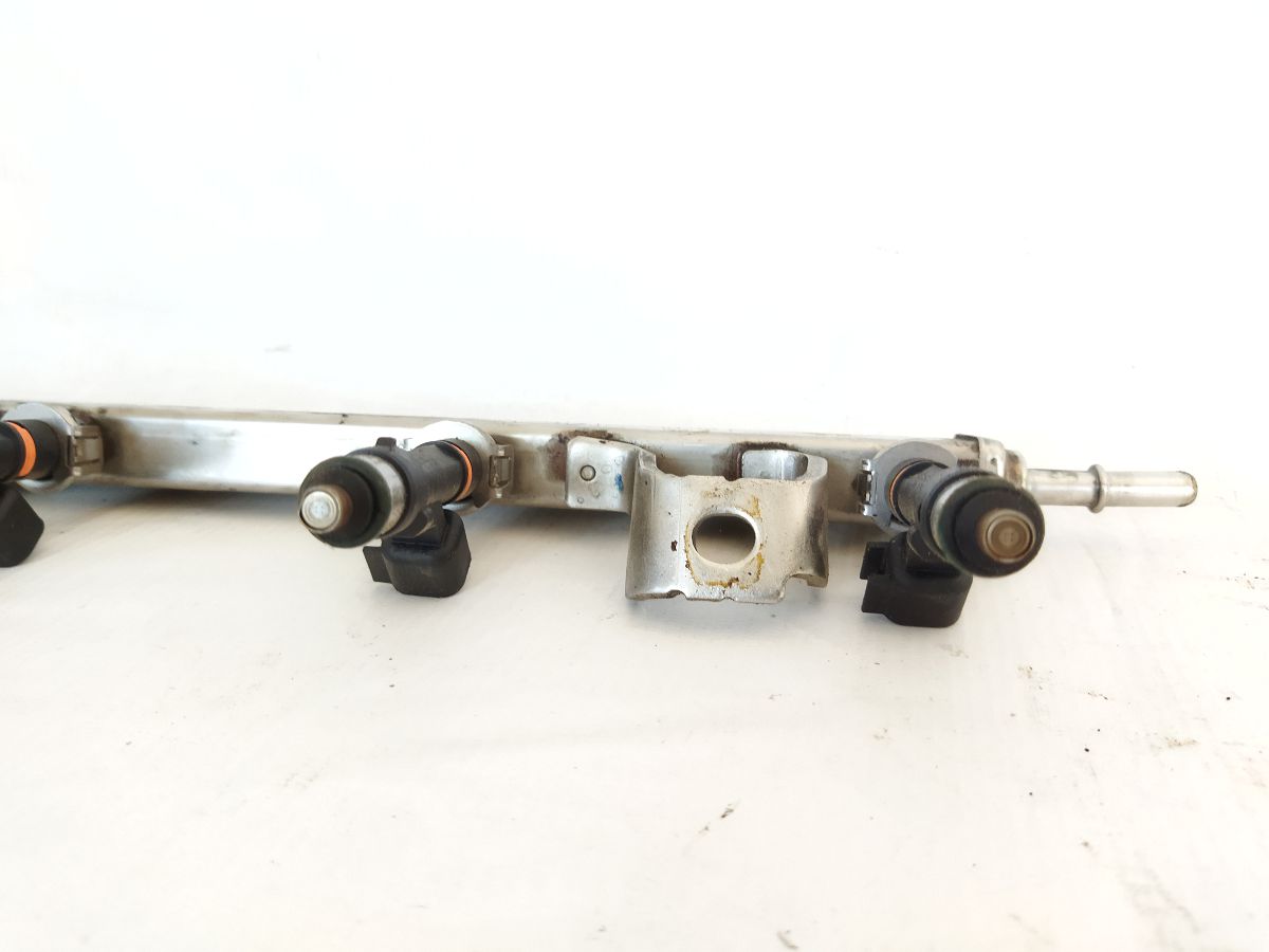 C-max Топливная рейка с форсунками Ford C-Max 2013-2018 4M5Z9D280D Ford C-Max 6