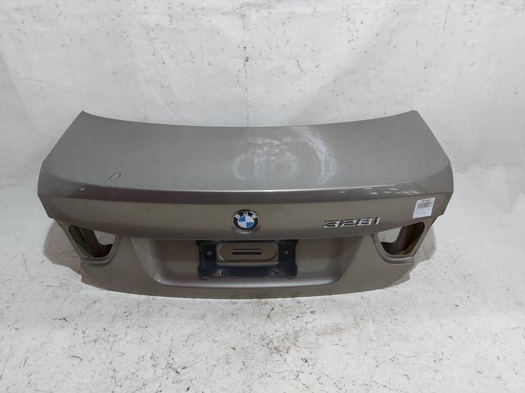 3 series. Кришка багажника BMW 3 2009-2011 41627254425 BMW 3