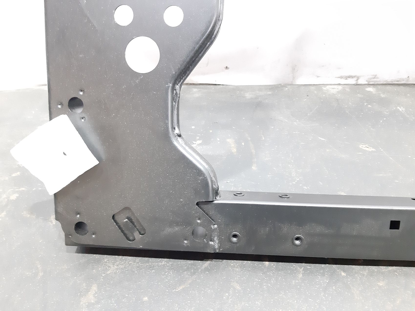  Передняя панель (телевизор) Jeep Cherokee `14-18 Jeep Cherokee 4
